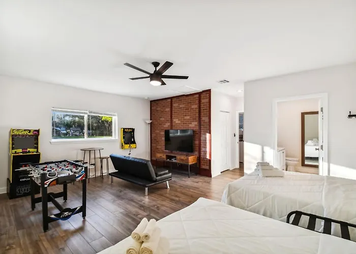 Plush Sheets, Games!, Huge Backyard, Massage Chair
