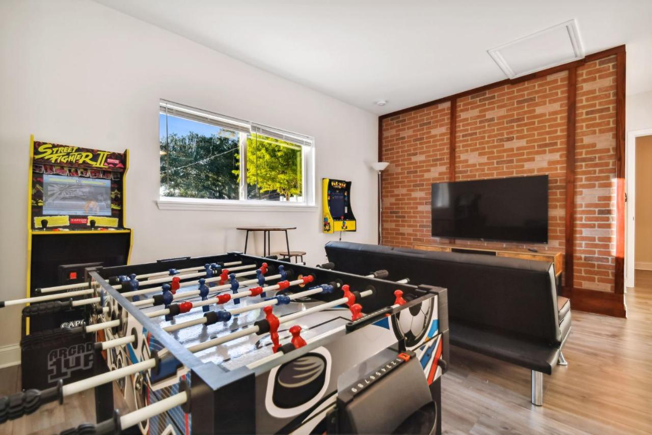 Plush Sheets, Games!, Huge Backyard, Massage Chair Ferienhaus Tampa